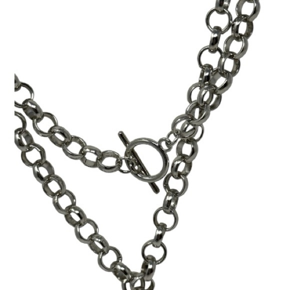 Exaggerated Silver Geometric Necklace with Toggle Clasp - Picture 7 of 9